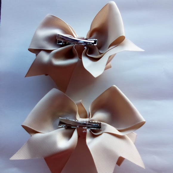 Bows set of two - Picture 2 of 2